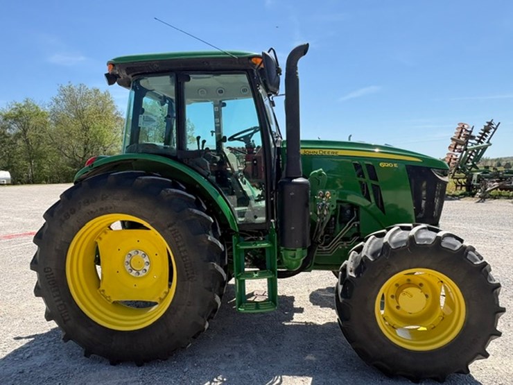 2022-john-deere-6120e-image-5