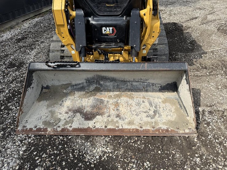 2024-caterpillar-255-image-9