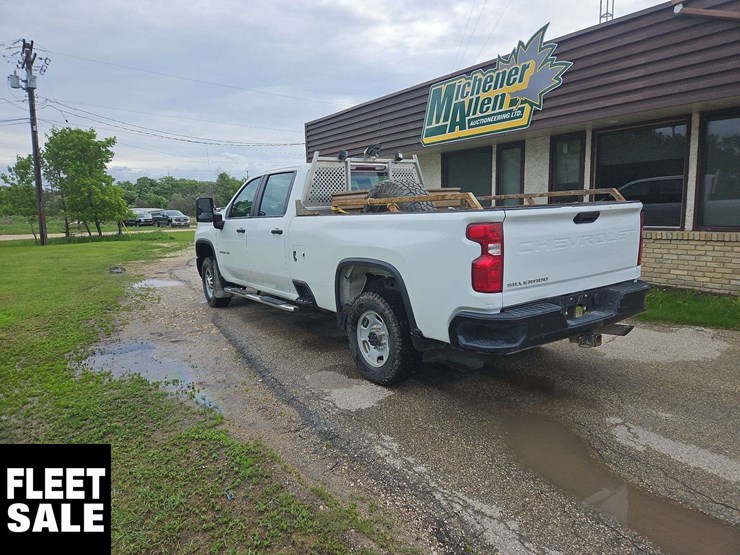 2020-chevrolet-silverado-2500hd-image-3