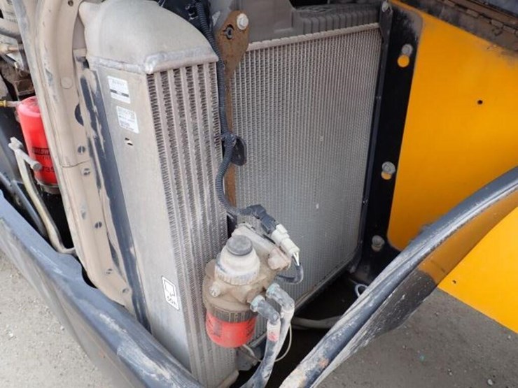2010-jcb-510-56-image-41