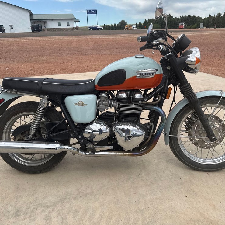 2009 Triumph Bonneville T100 Motorcycle