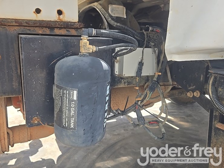 2019-ford-f750-xl-image-28
