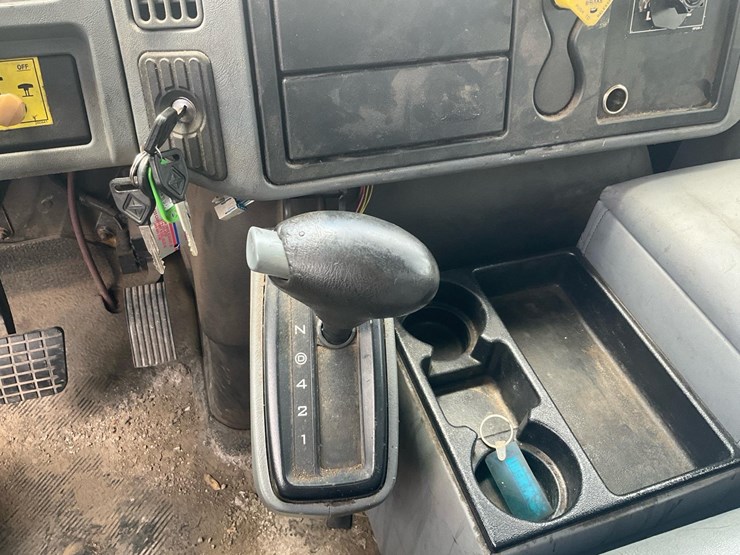 2007-international-durastar-4300-image-40