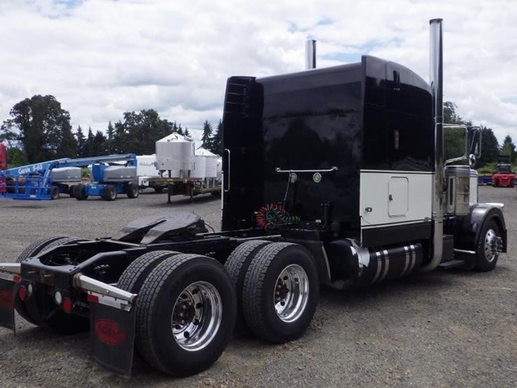 2008-peterbilt-389-image-5