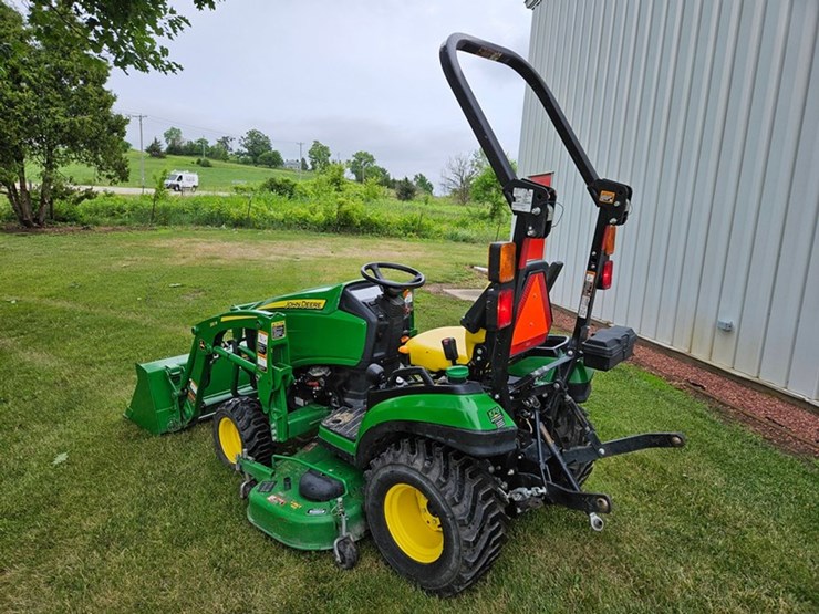 john-deere-1025r-image-3