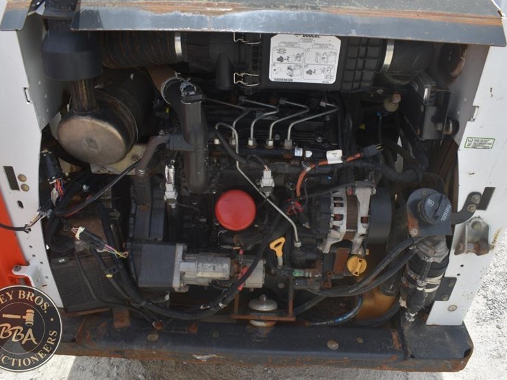 2016-bobcat-s570-image-25