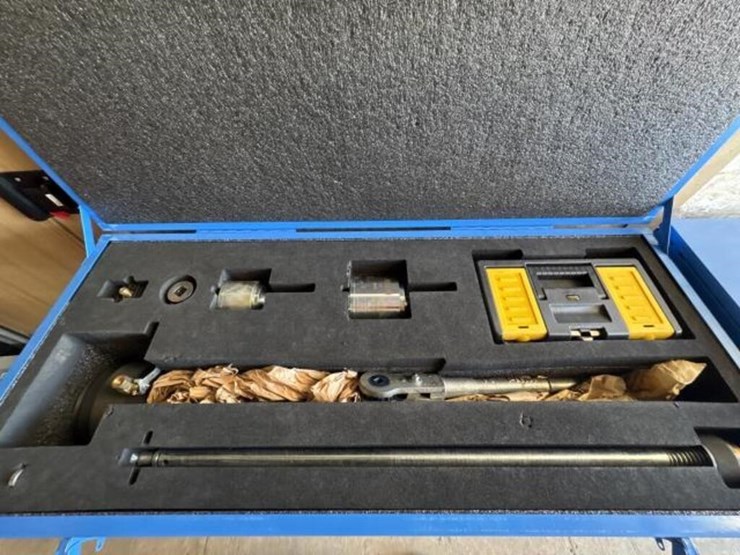 mueller-4–6in-gas-line-tapping-&-stopping-trailer-image-33