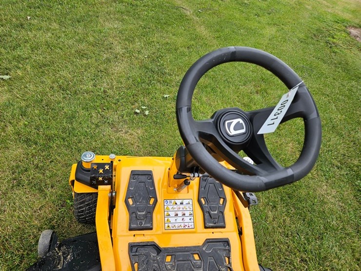 #311-•-cub-cadet-ultima-zts1-zero-turn-mower-image-26