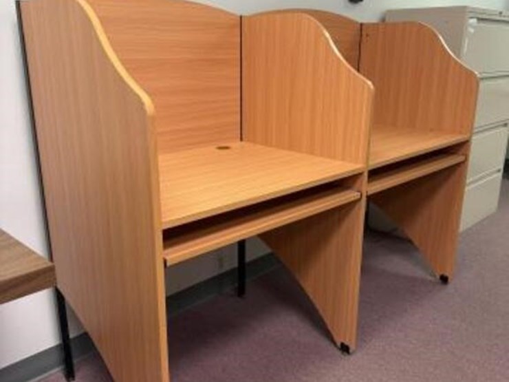 double-light-wood-laminate-study-carrel-unit.-image-2