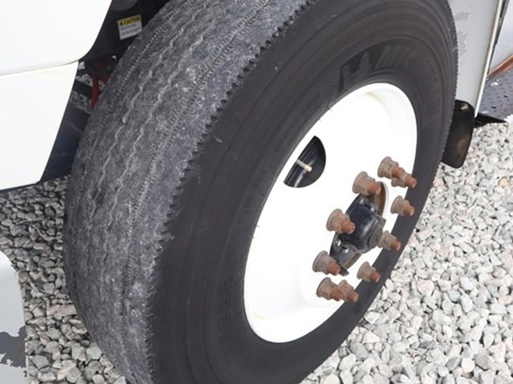 #443-•-2016-freightliner-m2-grapple-truck-image-9