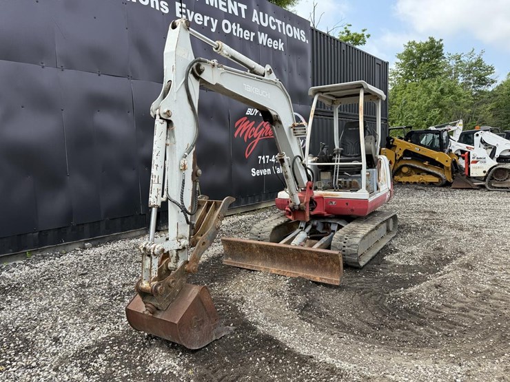 takeuchi-tb135-image-7
