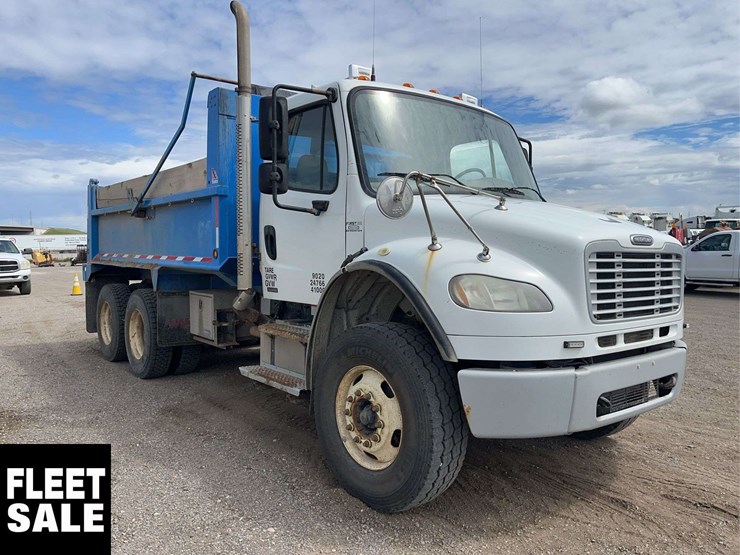 2008-freightliner-m2-106-image-7