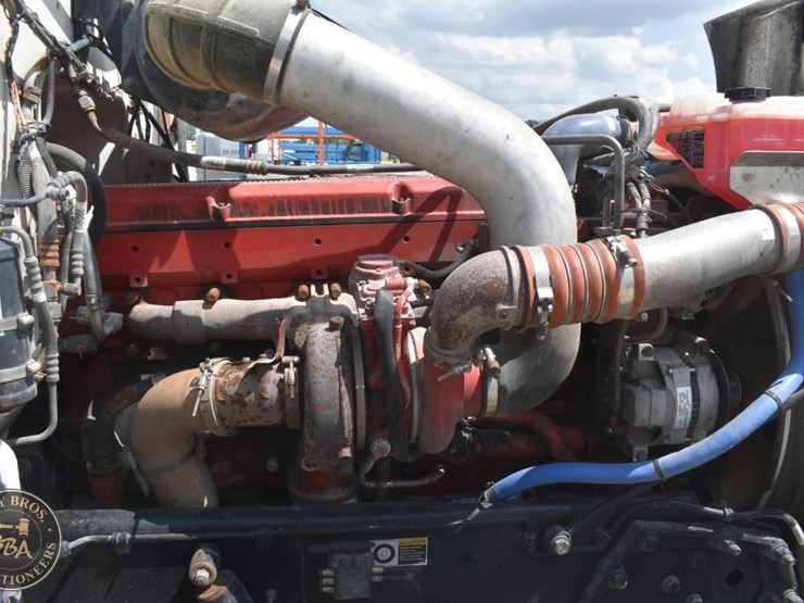 2012-peterbilt-386-image-25