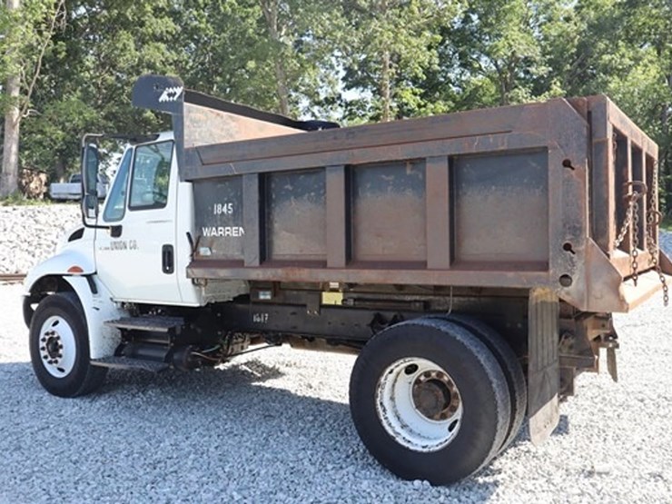 2005-international-durastar-4300-image-3