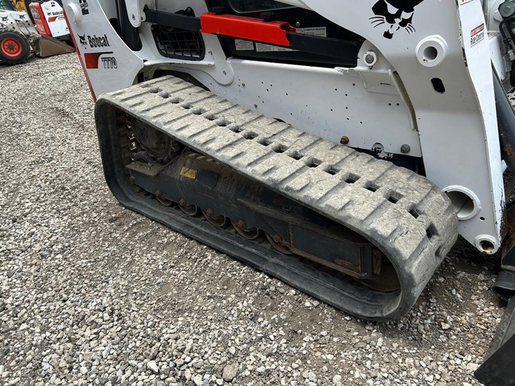 2023-bobcat-t770-image-12