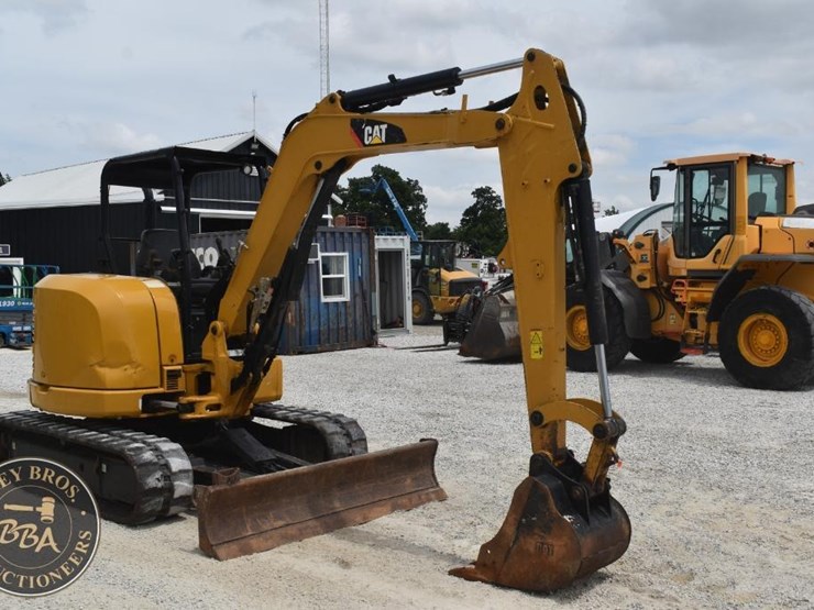 2019-caterpillar-305e2-cr-image-7