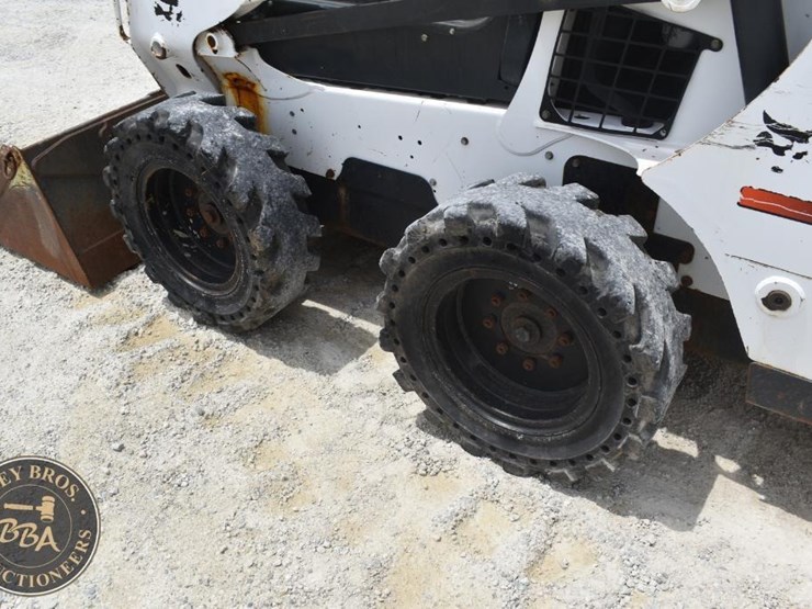 2016-bobcat-s570-image-30