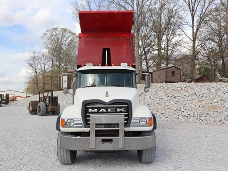 #516-•-2007-mack-cv713-tri-axle-dump-truck-image-8