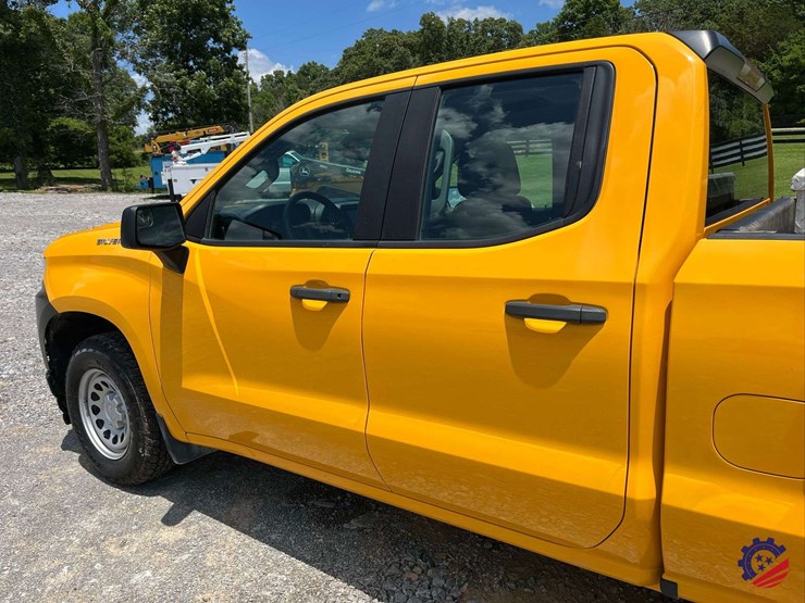 2019-chevrolet-silverado-pickup-truck-image-14