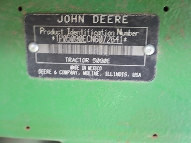 2022-john-deere-5090e-image-38