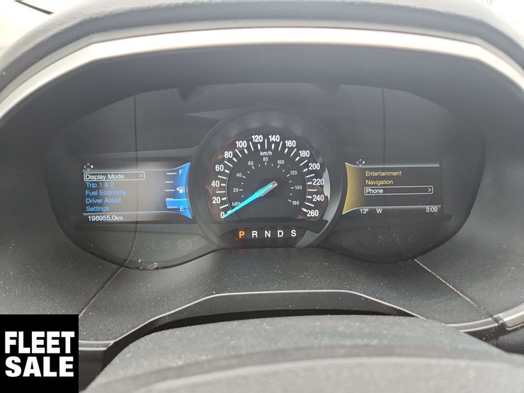 2016-ford-edge-sel-image-34