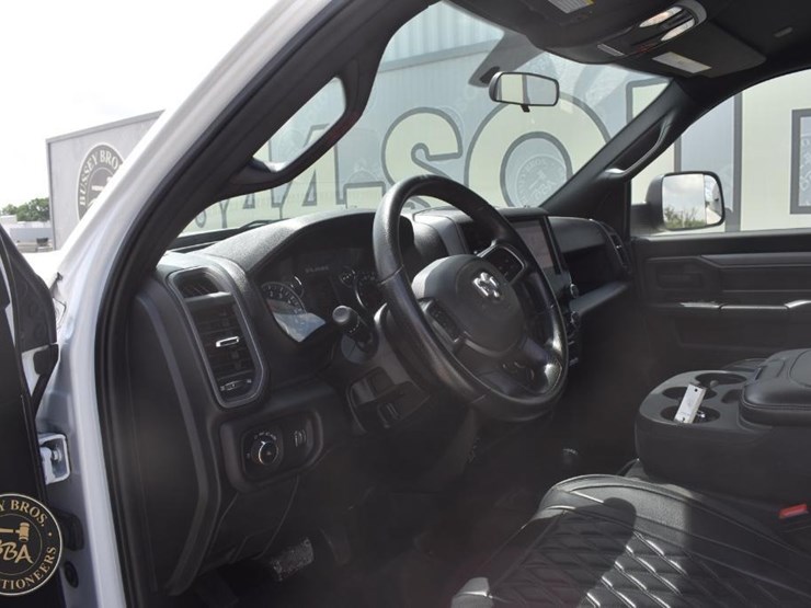 2022-ram-3500-hd-image-17
