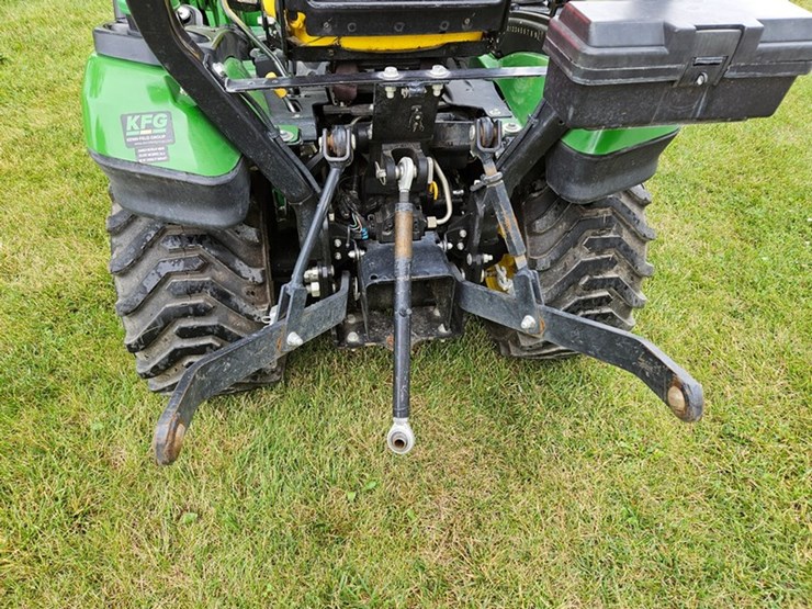 john-deere-1025r-image-21