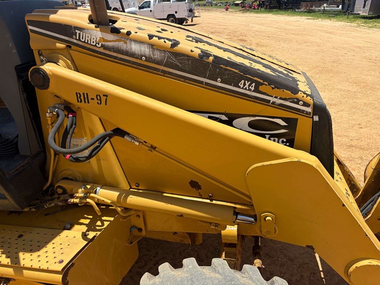caterpillar-416c-image-23