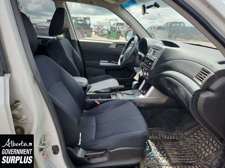 2011-subaru-forester-image-15