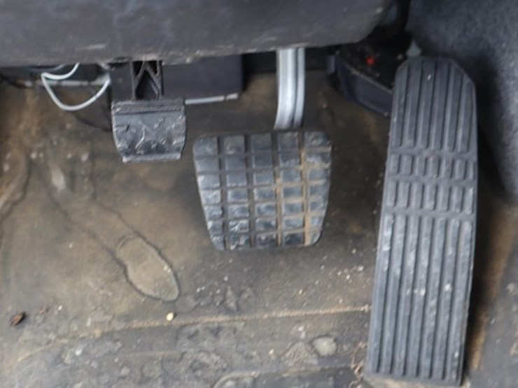 #443-•-2016-freightliner-m2-grapple-truck-image-36