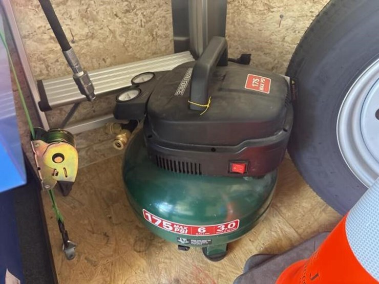 mueller-8in-gas-tapping-trailer-image-40