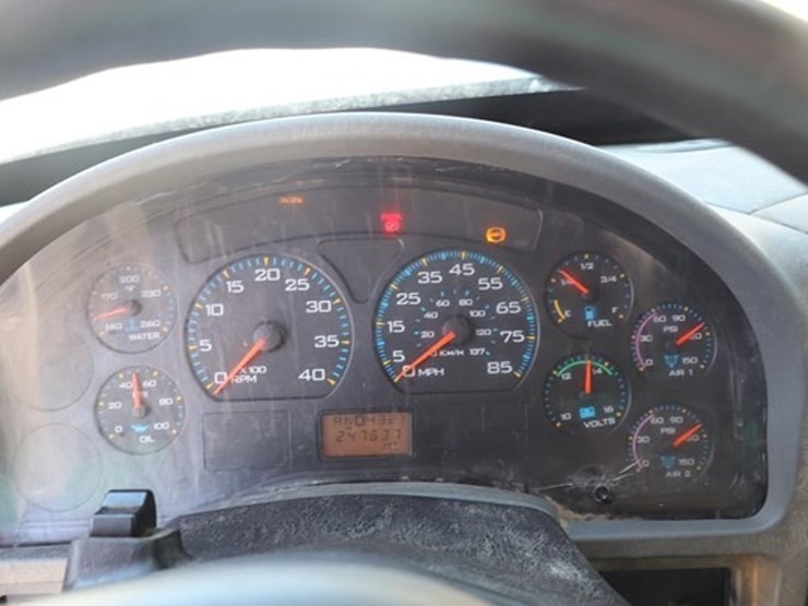 2005-international-durastar-4300-image-23