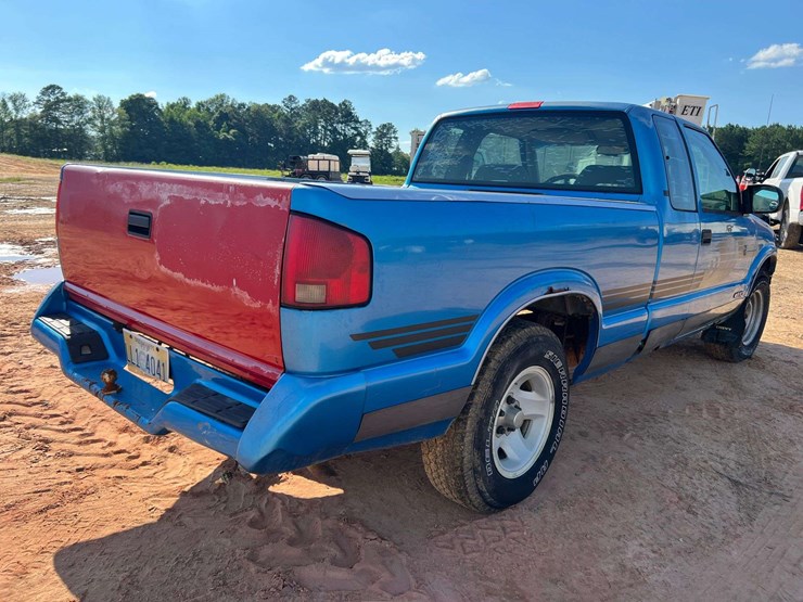 1995-chevrolet-s10-image-3
