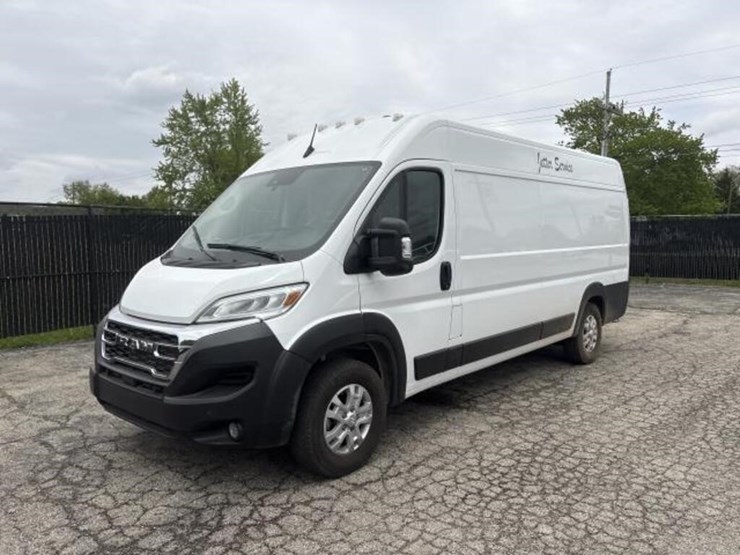 2024-dodge-3500-image-1