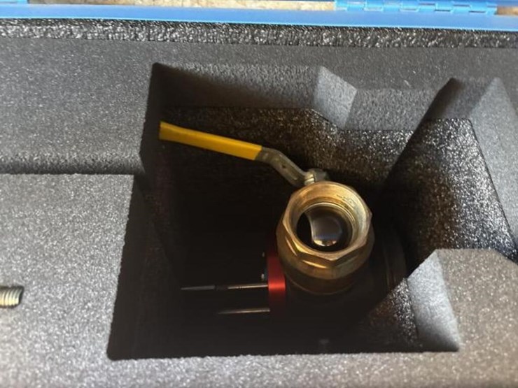 mueller-4–6in-gas-line-tapping-&-stopping-trailer-image-18