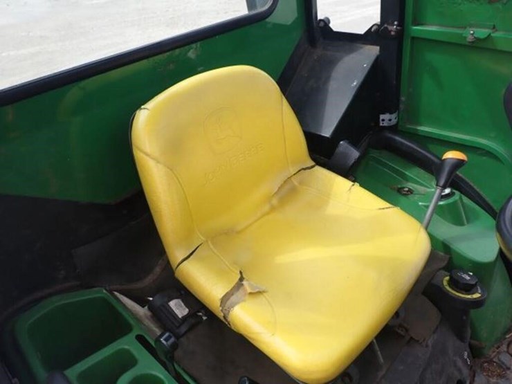 2011-john-deere-1023e-image-55