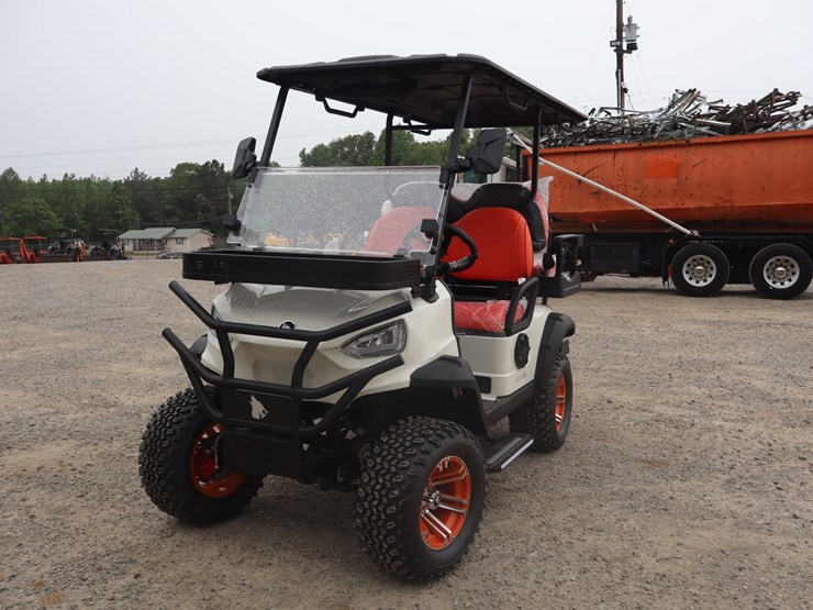 #101-•-4-seater-electric-golf-cart-image-1