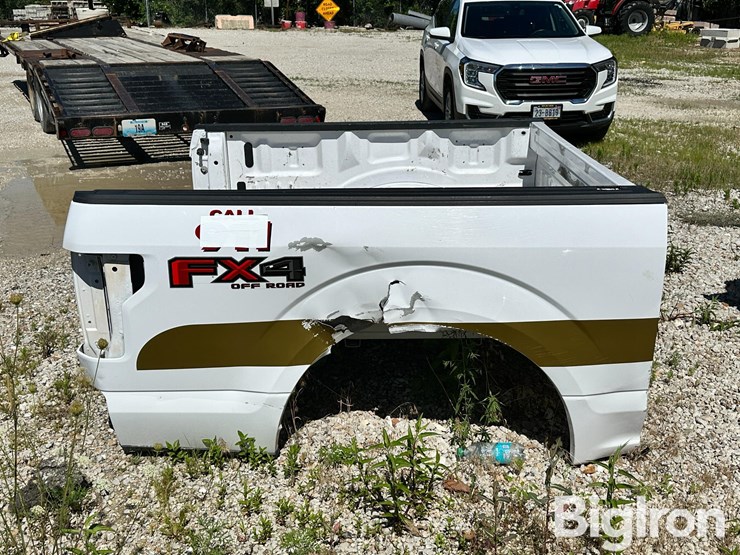 2020-ford-f150-xl-image-12