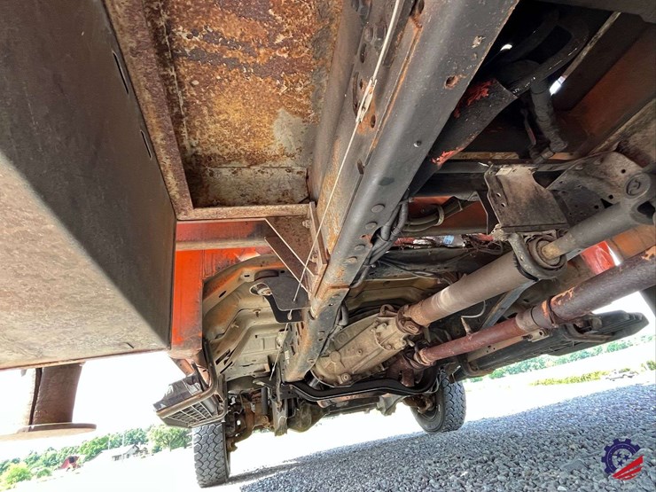 2015-ford-f550-image-28
