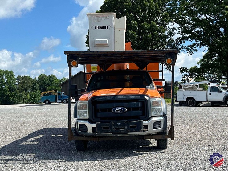 2015-ford-f550-image-13
