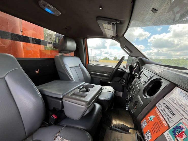 2015-ford-f550-image-87
