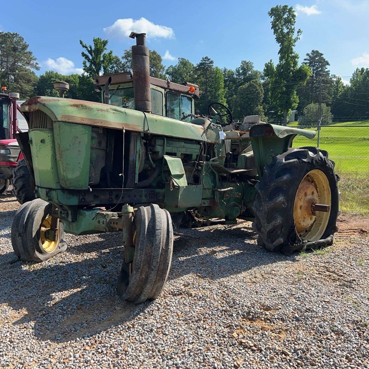 JOHN DEERE 4620