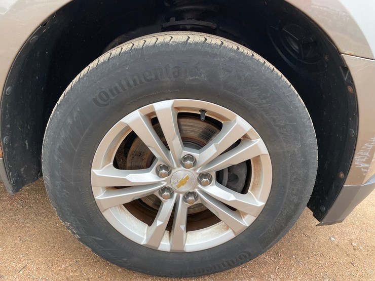 2012-chevrolet-equinox-lt-image-18