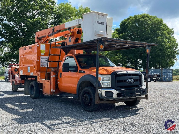 2015-ford-f550-image-11