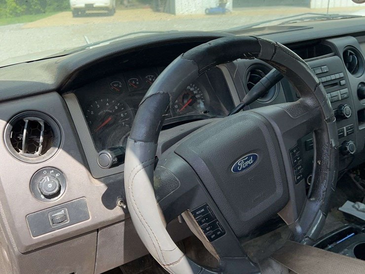 2010-ford-f150-image-25