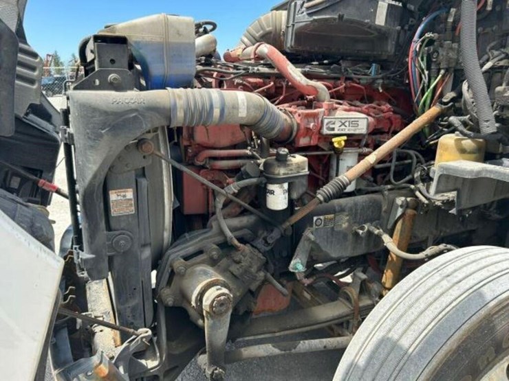 2020-kenworth-t680-image-42
