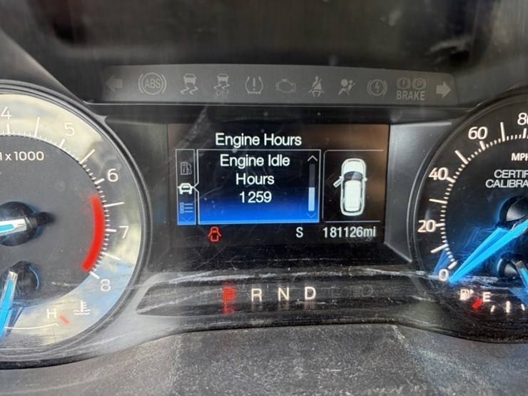 2018-ford-explorer-image-30