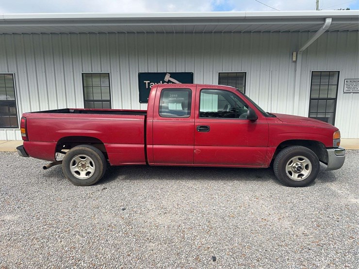 2003-gmc-sierra-1500-image-7