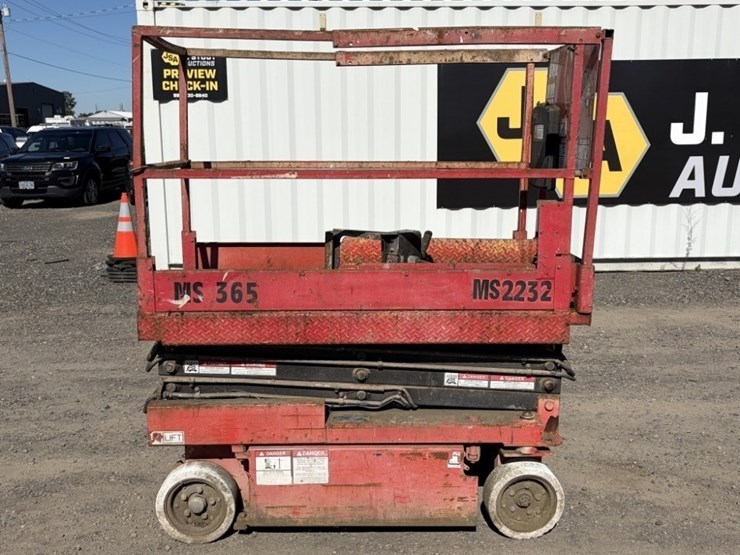 1997-grove-sm2232e-scissor-lift-image-7