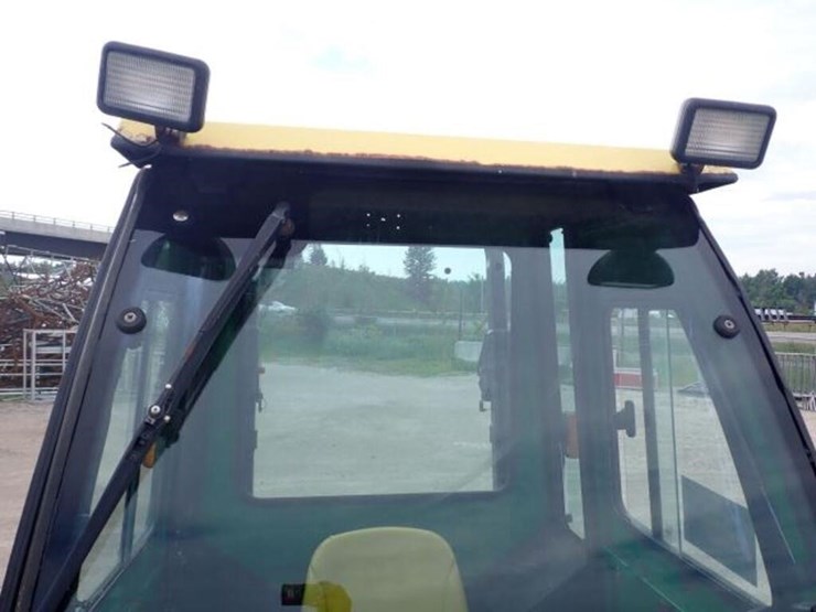 2011-john-deere-1023e-image-12